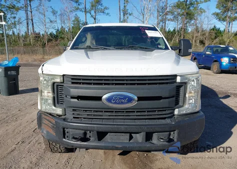 2018 Ford F-250 Xl z USA, uszkodzony, nr VIN 1FT7W2BT6JEB43068